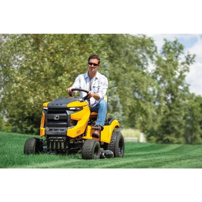 Cub Cadet Enduro | XT1 42 - Intellipower NoDiffLock – Tumbi Mowers